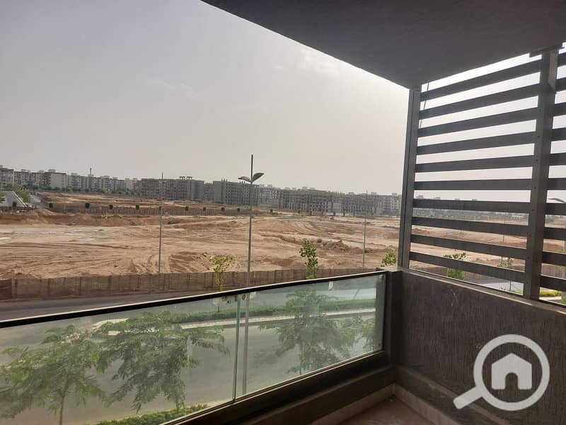 14 1865d946-bd0e-4c73-b134-e1e1c1f200fc. jpg