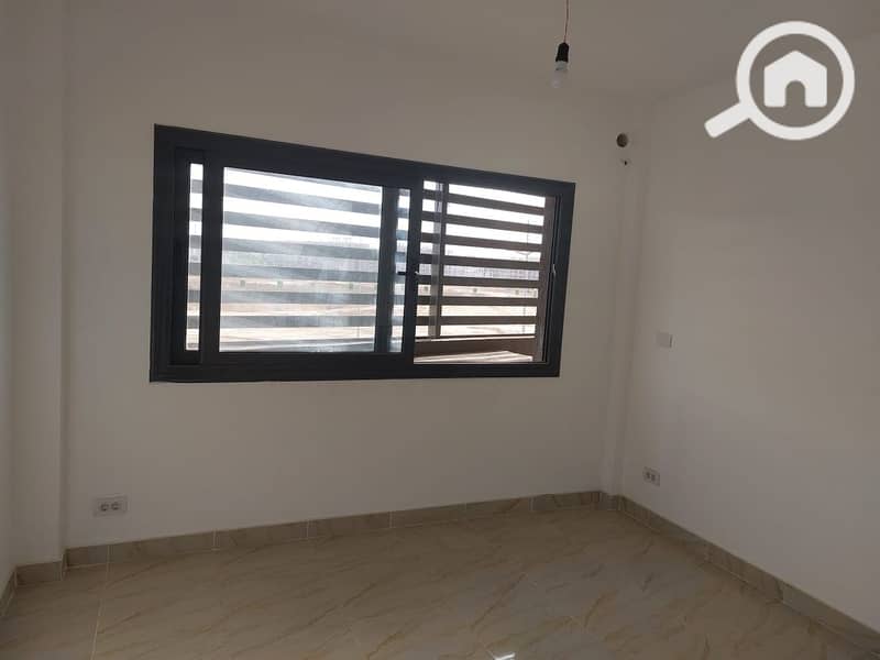 16 658222a4-b711-45e4-baec-552ff70f6a26. jpg