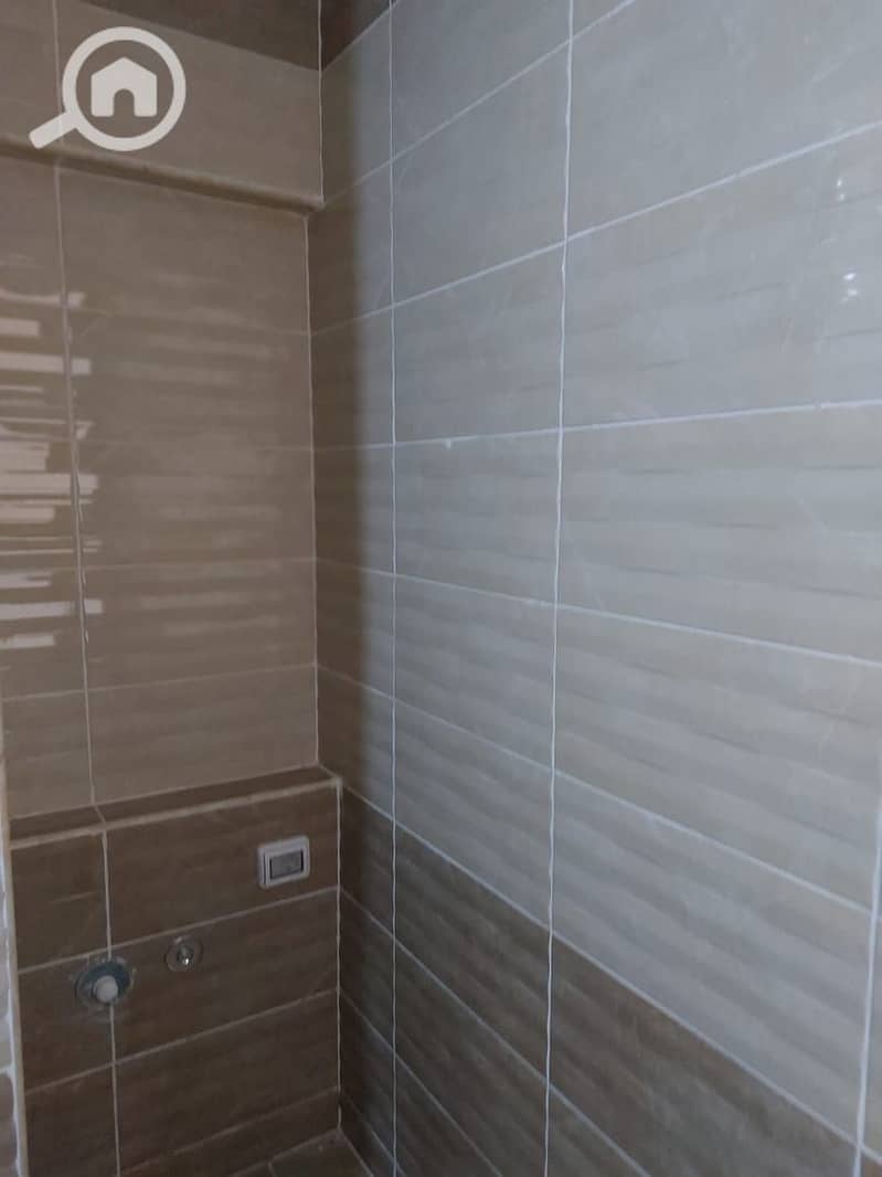 17 b23b1370-a750-41ad-b221-a4c109e2ee84. jpg