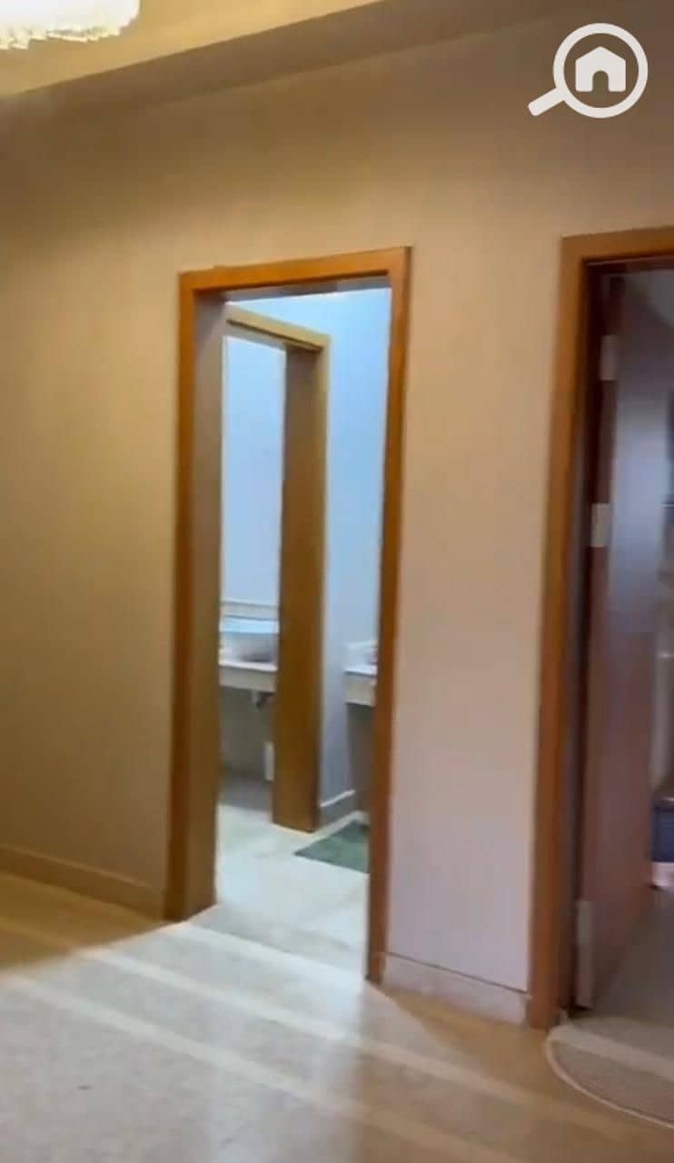 9 WhatsApp Image 2025-12-09 at 15.41. 25_914f7a93. jpg