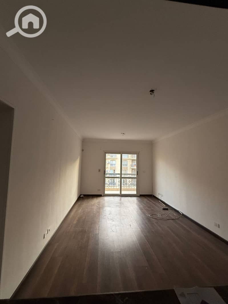 2 5dd126e6-04d0-449b-aed3-a4fe00985493. jpeg