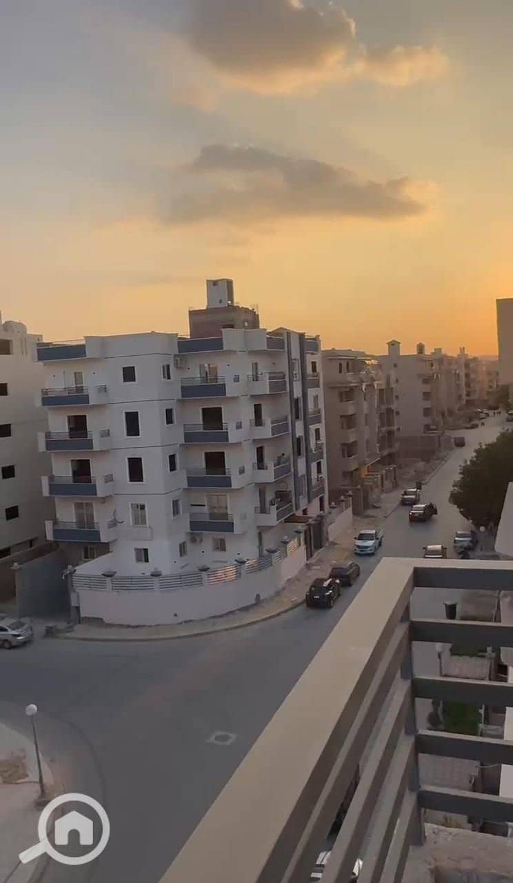 5 d77192f1-3048-445d-8443-a7e30f26c6bc. jpg