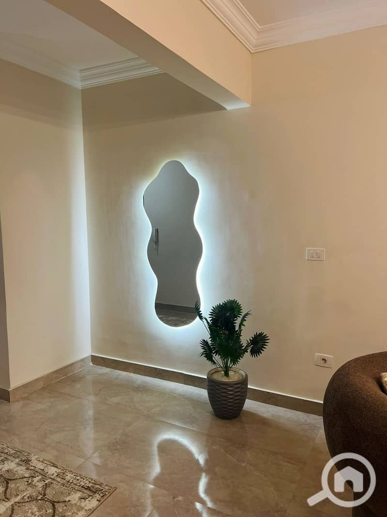 4 102e7354-a1cc-4cde-b0e7-cb1fec621776. jpg