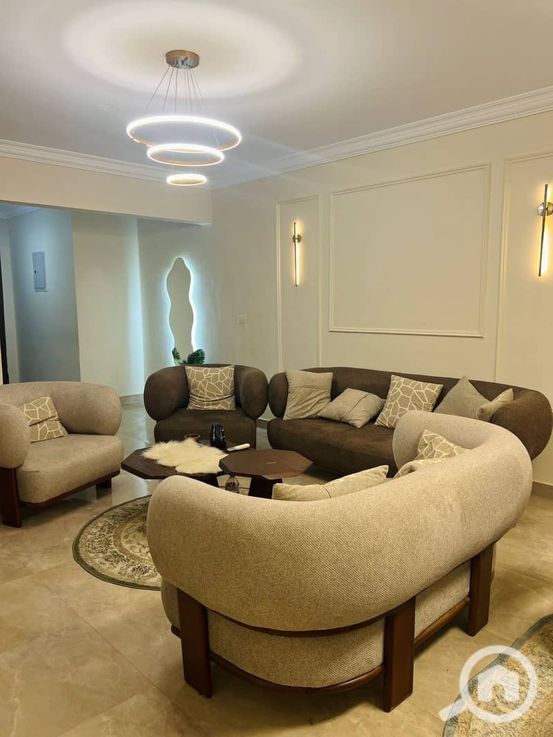 9 df735bfc-171c-4751-96b0-253f4823d5d1. jpg