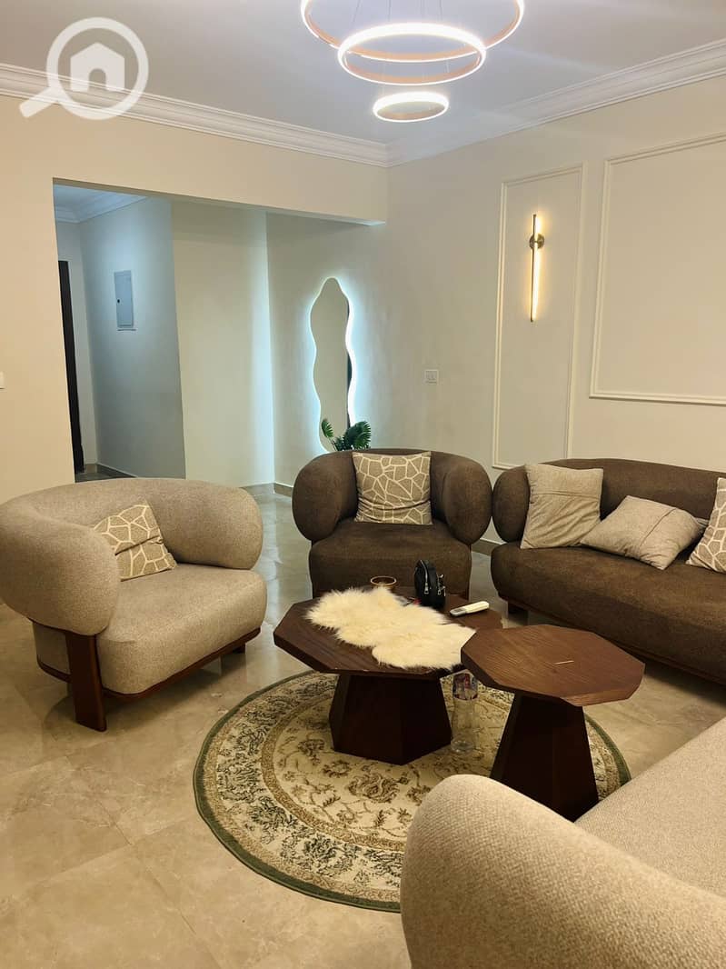 12 d8748d88-e4cf-43ed-b8bd-e88ac54a65c5. jpg