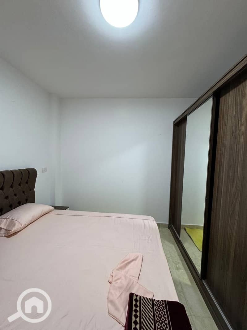 5 aef6c2f5-d1a3-484a-82b8-737705cdcb9d. jpg