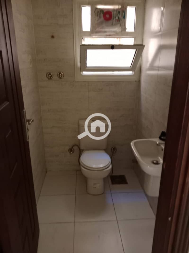 3 7b212deb-6ece-40c2-8b49-2651ab8ad1de. jpg