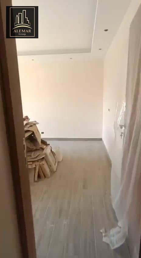 9 affdf471-6f55-491e-83e2-af95d1349094. jpg