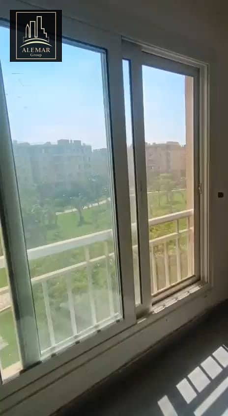 12 e02fbeb3-f8a1-41ab-89bb-282b44cc47a3. jpg