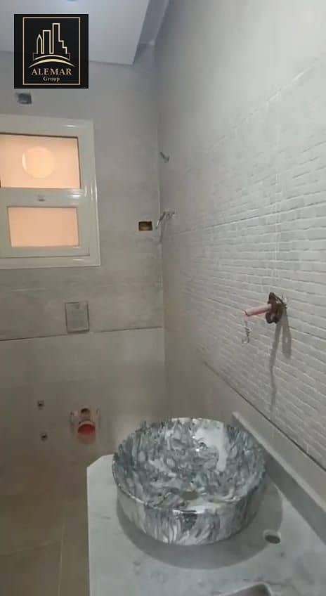 14 e2862388-0ebf-4a71-b152-3f332c919878. jpg