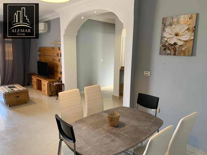 12 aaae48d6-eb32-4da3-ab52-5acf738e697c. jpg