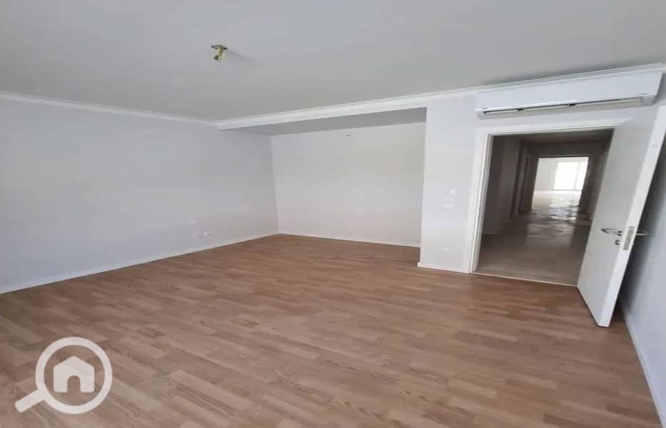 4 5247137-12650o_1400x900_1400x900. jpg