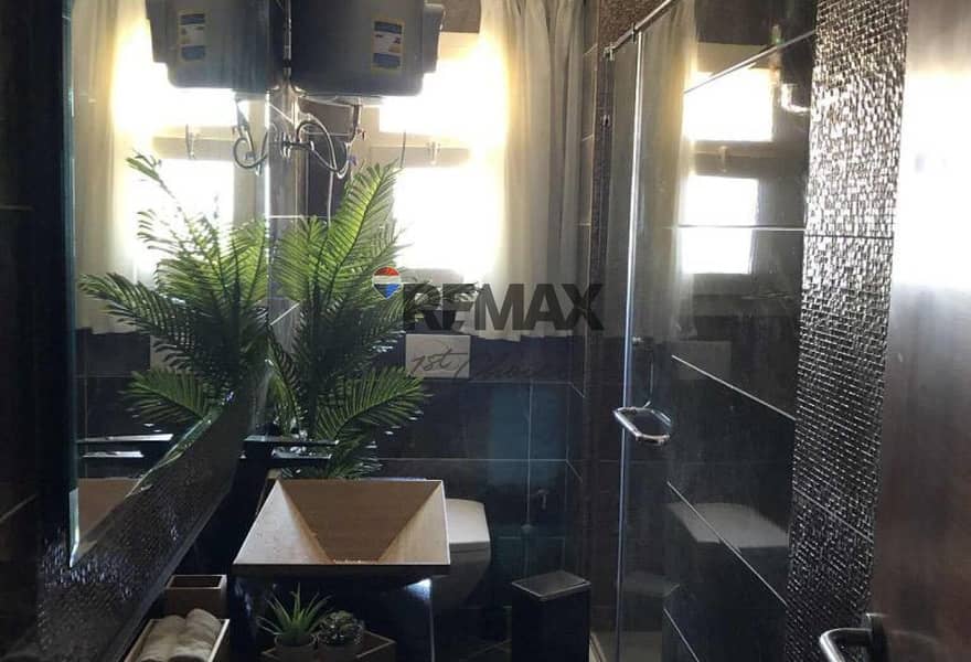 10 0480927e-b9b0-4ada-892d-cf38fa76367b. jpg