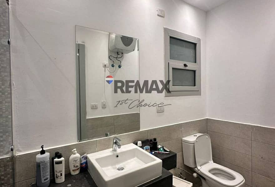 12 19814af3-fbe3-4d93-af5e-36647c03c6ce. jpg