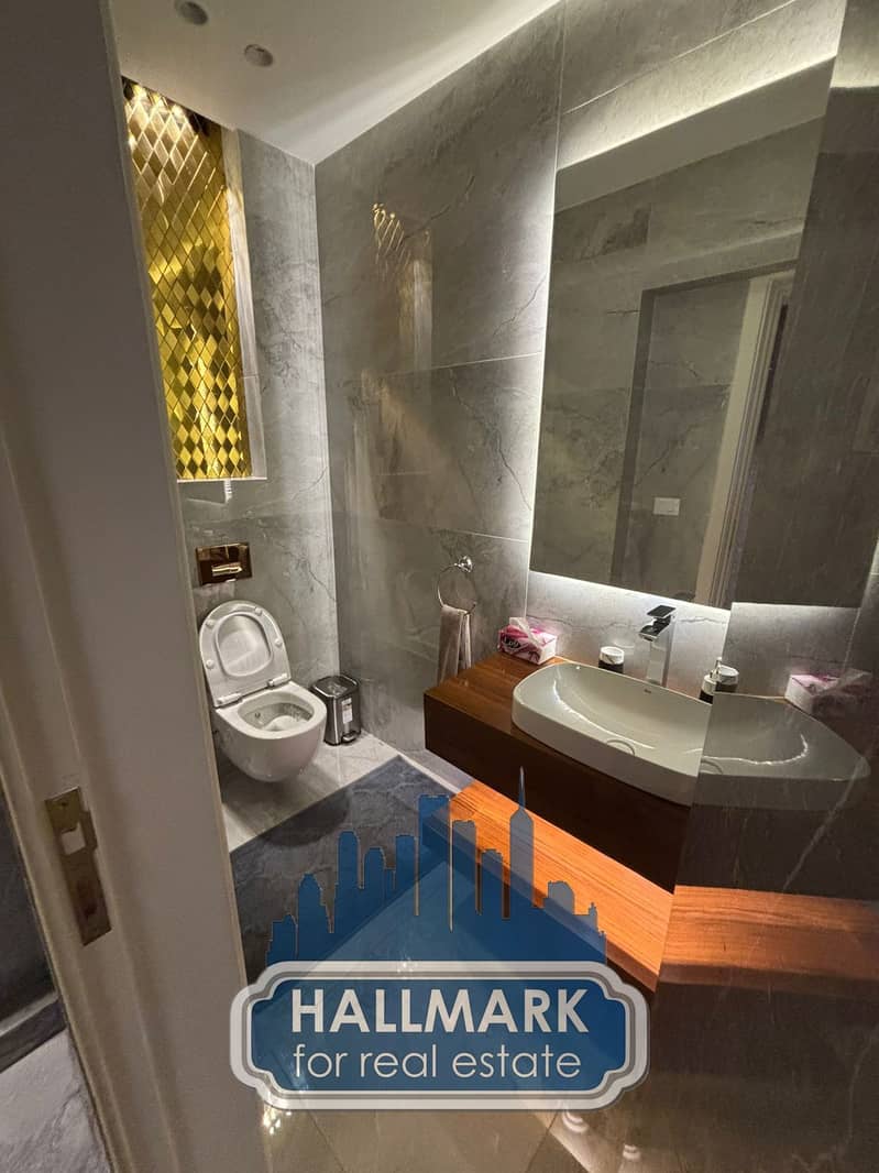 7 da7604de-1eff-4d3a-83ae-e85caadb5d5e. jpg