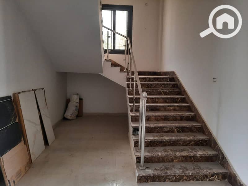 9 WhatsApp Image 2025-11-03 at 14.57. 27_78fbbf7c. jpg