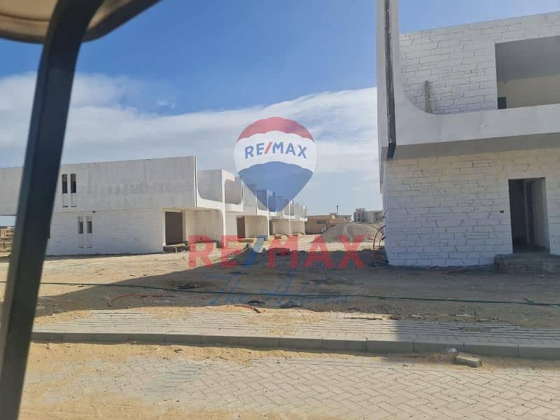 4 b333f152-69ed-488f-96d2-d8caf83a8697. jfif. jpg