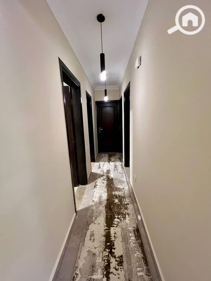 4 e88dd161-25aa-4622-9b35-35f33355e94a. jpg