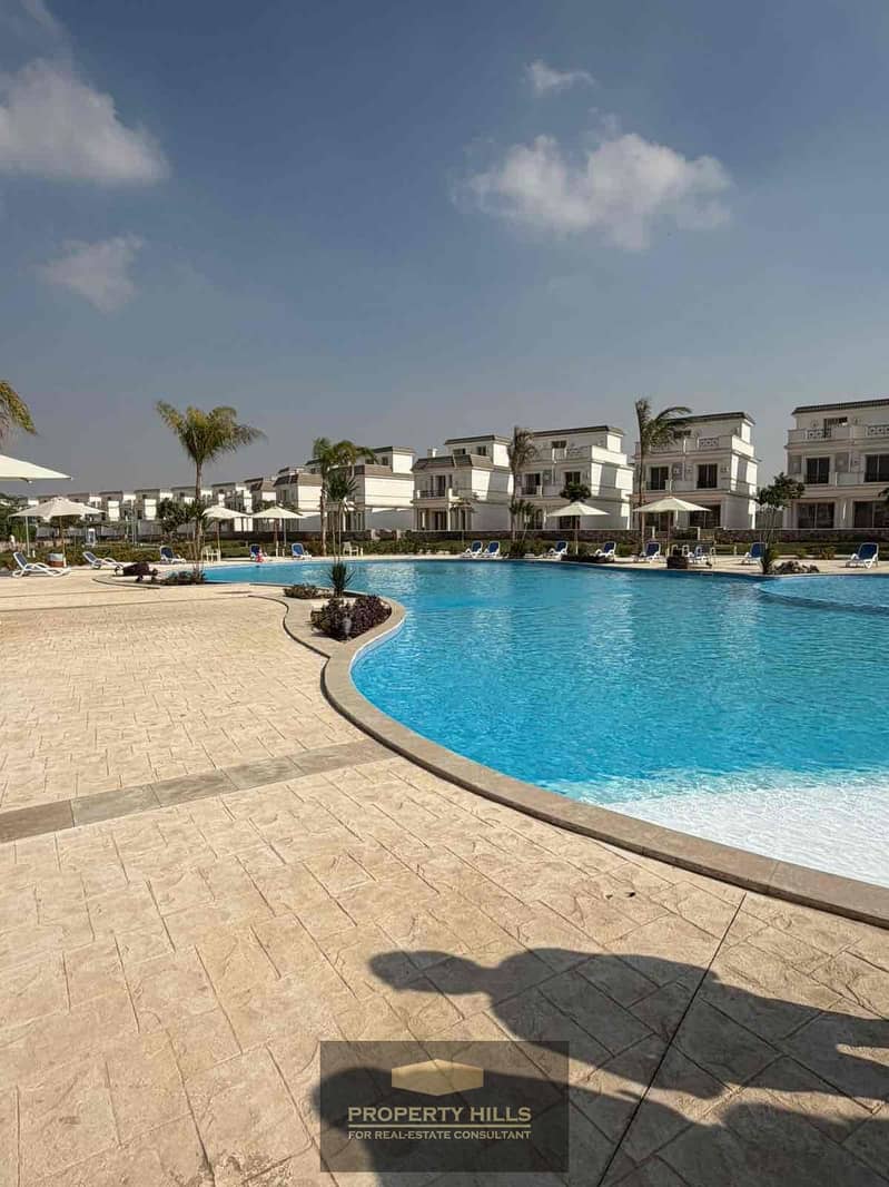 2 2f5bc127-0831-4bee-bf1f-8cf8ee7e6d58. jpg