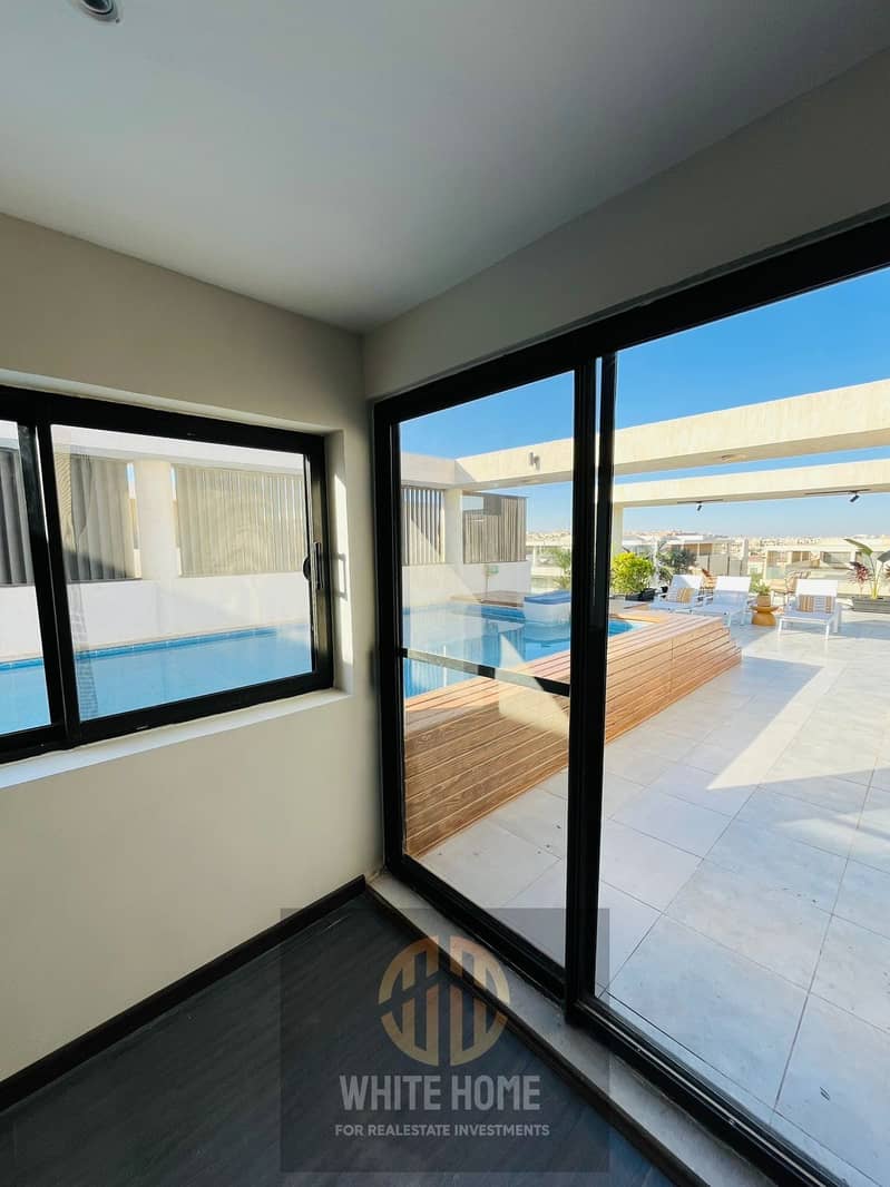 10 5dc12006-f1d1-4f3a-bf11-8023b2d7d74d. jpeg