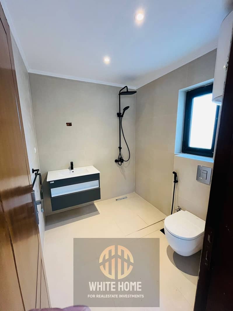 15 114155bd-9e1d-46ed-bf4f-55d8043ce351. jpeg