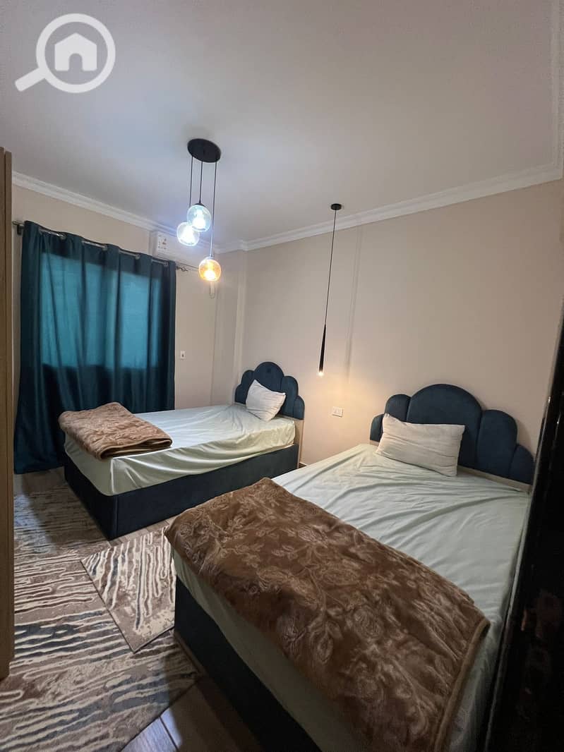 4 a0e624db-23d4-47f3-ae4c-215d1a2b5967. jpg