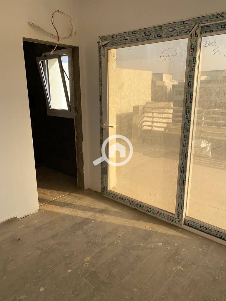 10 WhatsApp Image 2025-12-07 at 1.59. 37 PM. jpeg