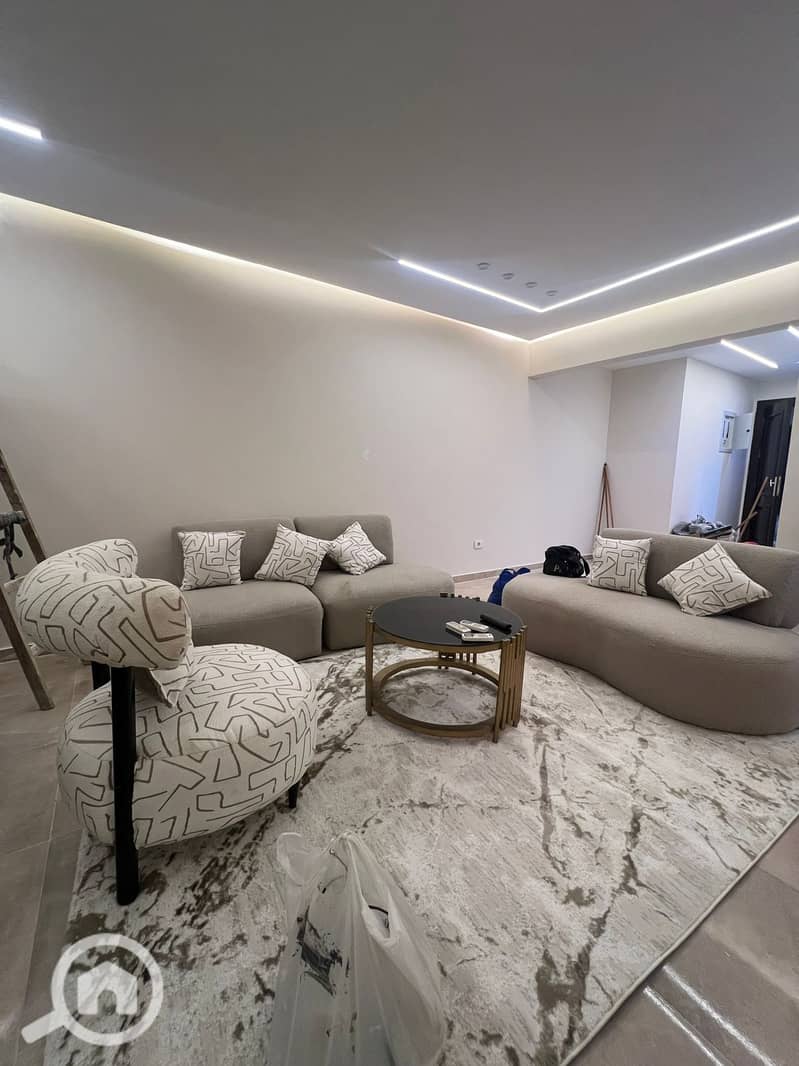 5 f7d21114-e93e-454c-8223-6fea43c1fce7. jpg