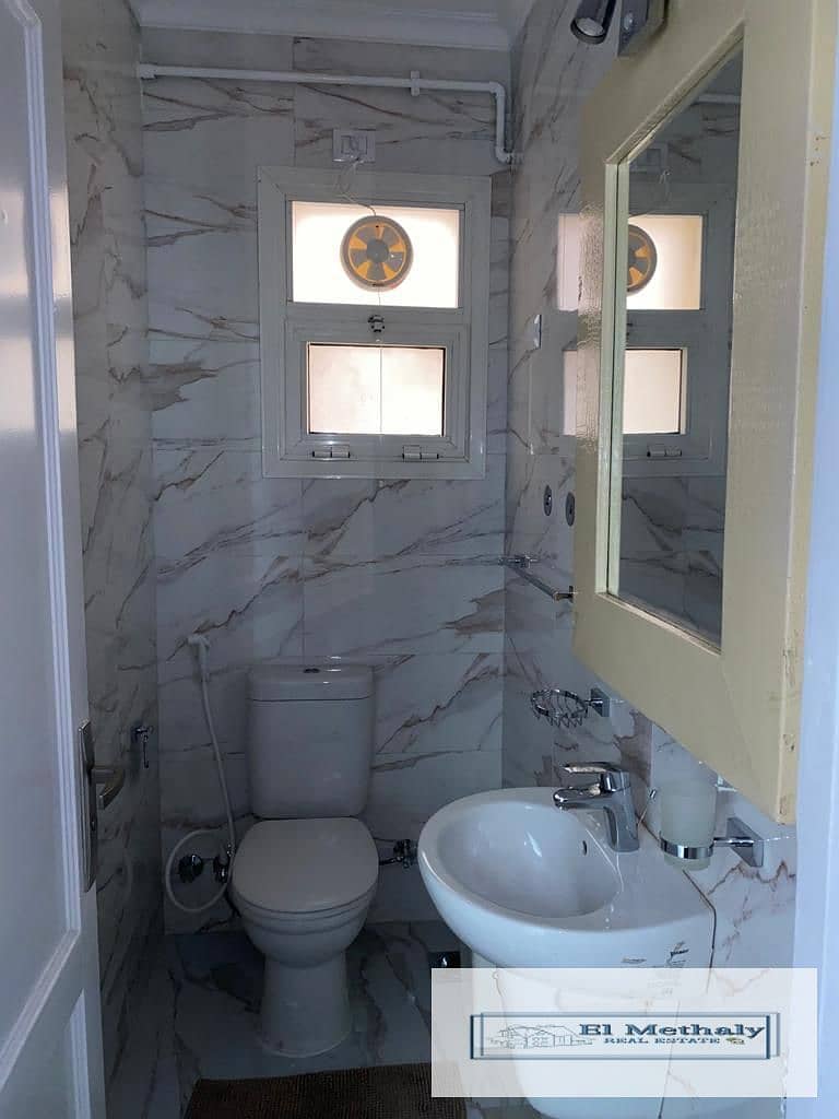 12 ccc13a20-2ce9-49b4-a69a-86e88f98fe58. jpg