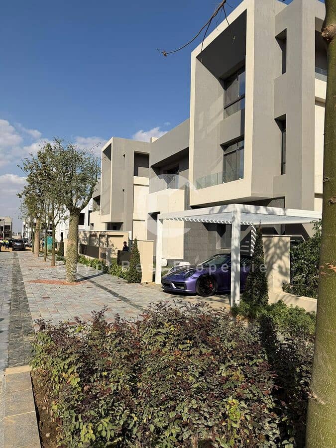 4 WhatsApp Image 2025-12-03 at 1.03. 06 PM. jpeg