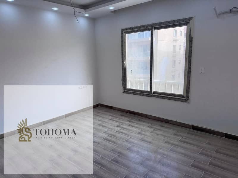 8 d27b6bdc-acfa-41a4-93ee-9ddf24662532. jpg