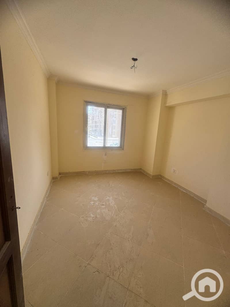 3 WhatsApp Image 2025-12-06 at 17.45. 06_a8a2f14c. jpg