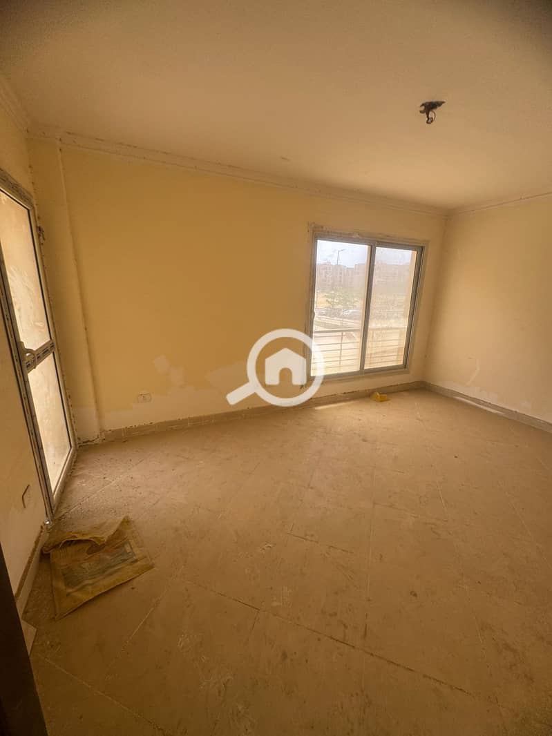 6 WhatsApp Image 2025-12-06 at 17.45. 06_e3b4f649. jpg