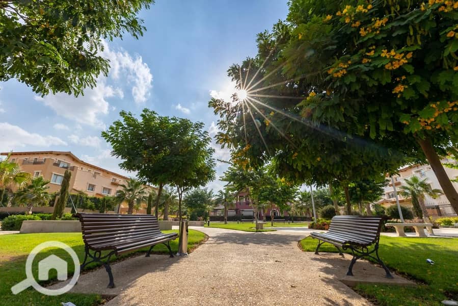 2 20200809_hydepark_beautyshoot-292. jpg