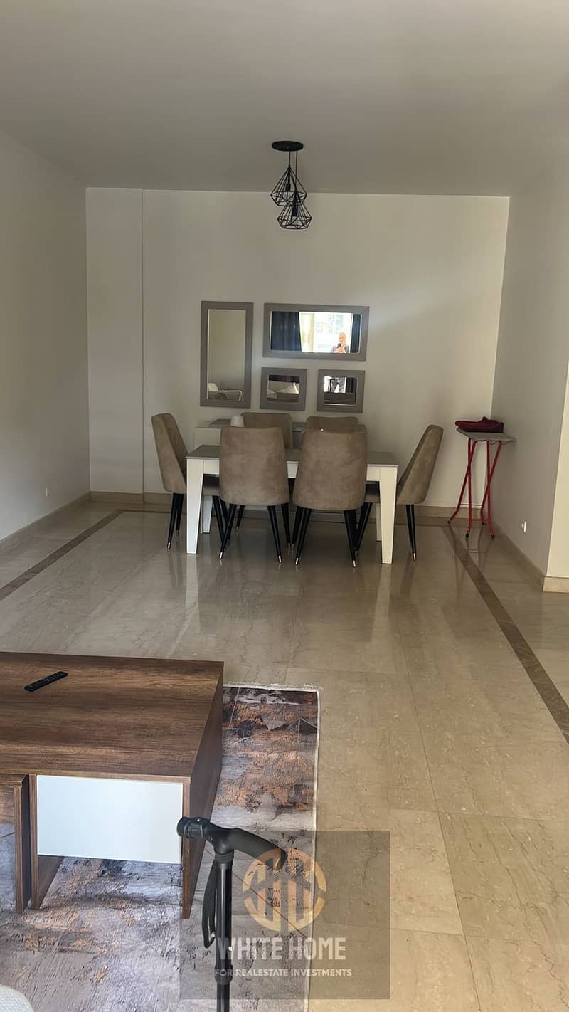 4 6c9ac35f-7e0e-46e7-beef-a0afadd669e4. jpeg