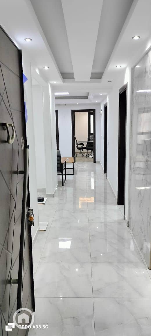 159m 70,000           . jpg