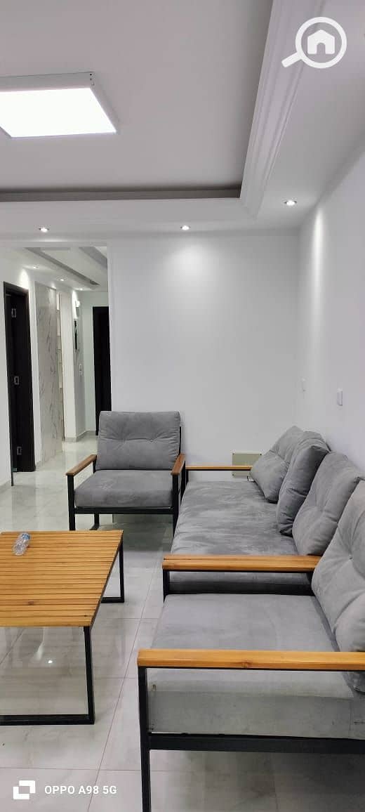 3 159m 70,000                . jpg