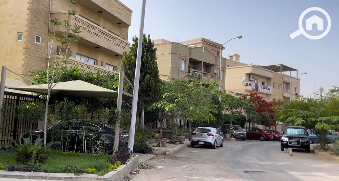 8 8cc6f9ed-64f4-449a-8d47-970a462f8332. jpg