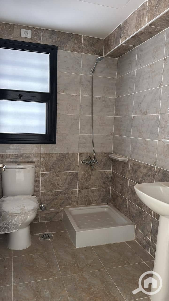 6 WhatsApp Image 2025-12-09 at 2.48. 40 PM (1). jpeg