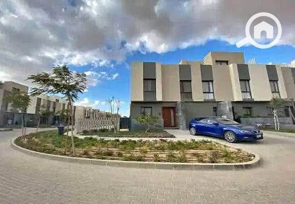 5 571158213_822872000683333_1791987931950391300_n. jpg