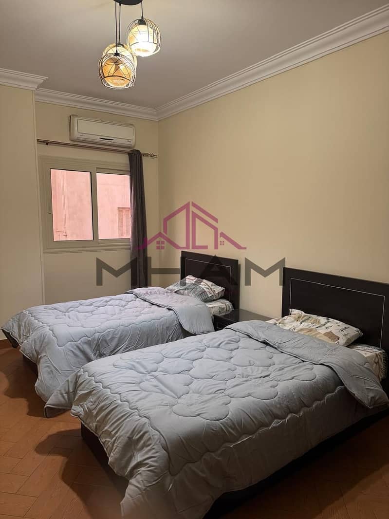 6 photo_5890732339107663000_y. jpg