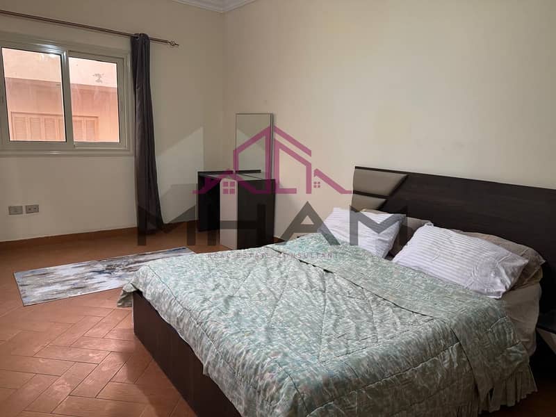 14 photo_5890732339107663009_y. jpg