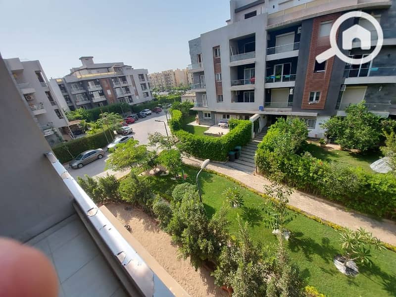 2 8149ac58-5790-469c-b23d-bd1da7987bb7. jpg