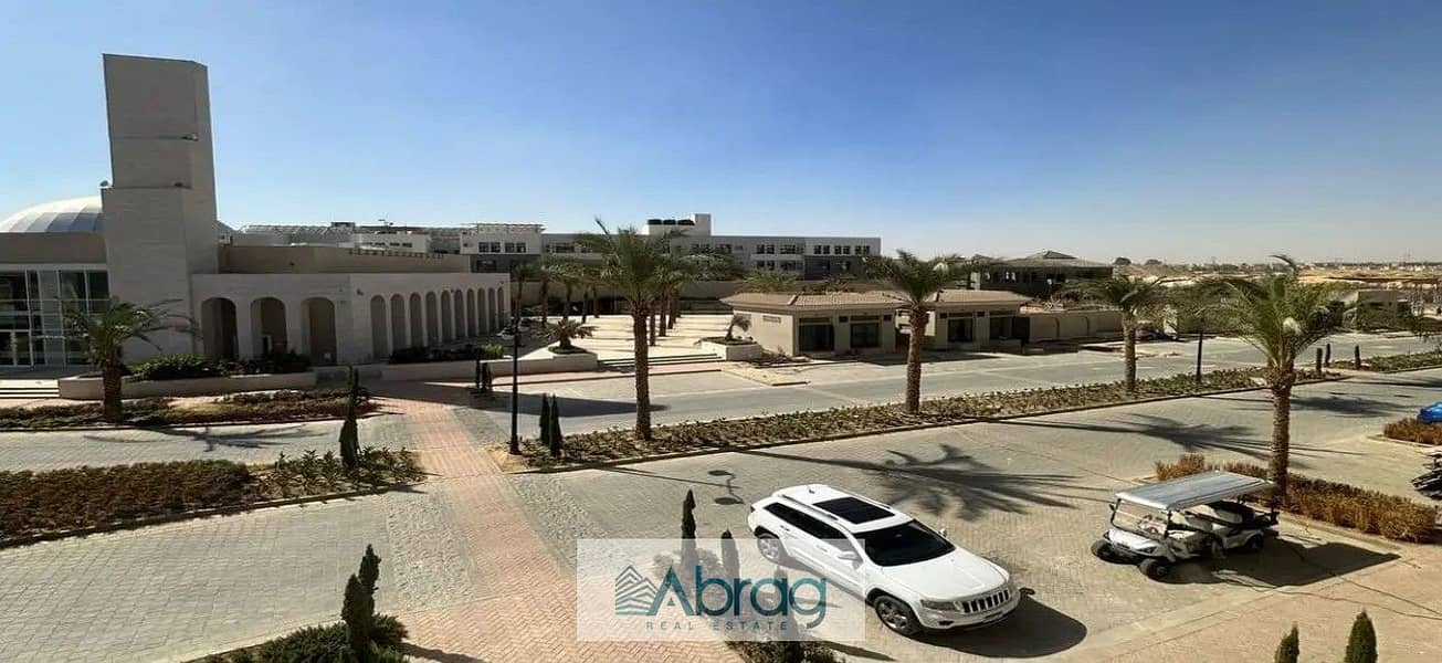 10 8081517-b49ffo. jpg