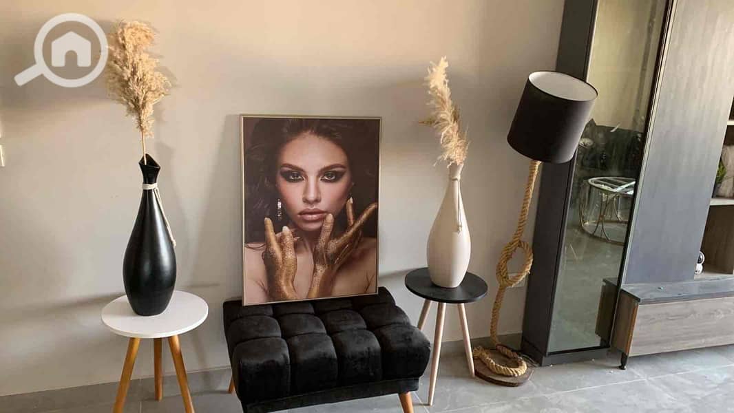 4 9cb1ac35-cbb6-415b-ab3c-2428a9c51069. jpg