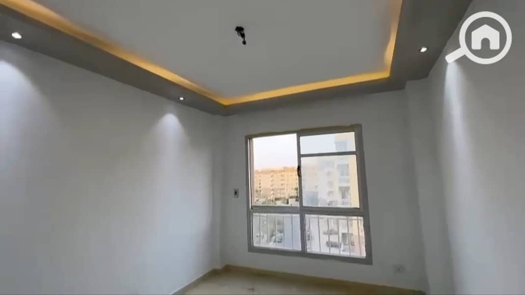 10 911fb2f2-36b6-452f-b976-57e513c69d66. jpg