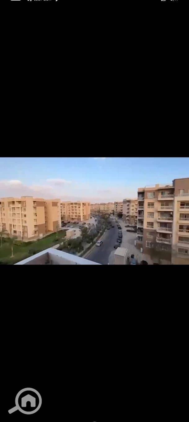 15 904826d6-d458-4ee3-8013-c93492e816bf. jpg