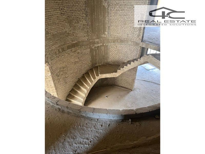 5 WhatsApp Image 2024-07-21 at 3.57. 37 PM (1). jpg