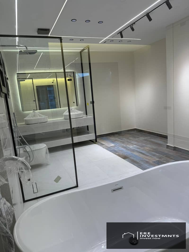 10 583ba1ac-06bb-468a-95e0-bd76b837e7cc. jpg