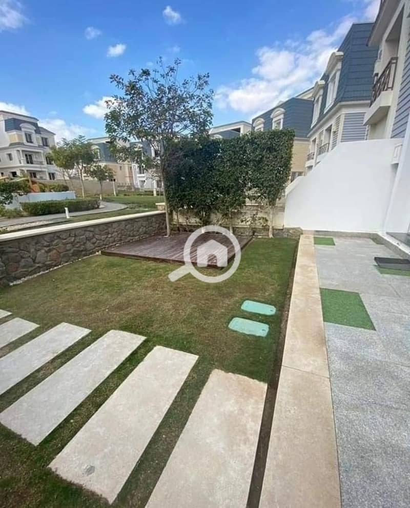 4 716680f0-578a-4d2d-b04c-3d2492a2207b. jpg